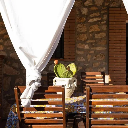 Aparthotel Dammusi Ziuni Lampedusa